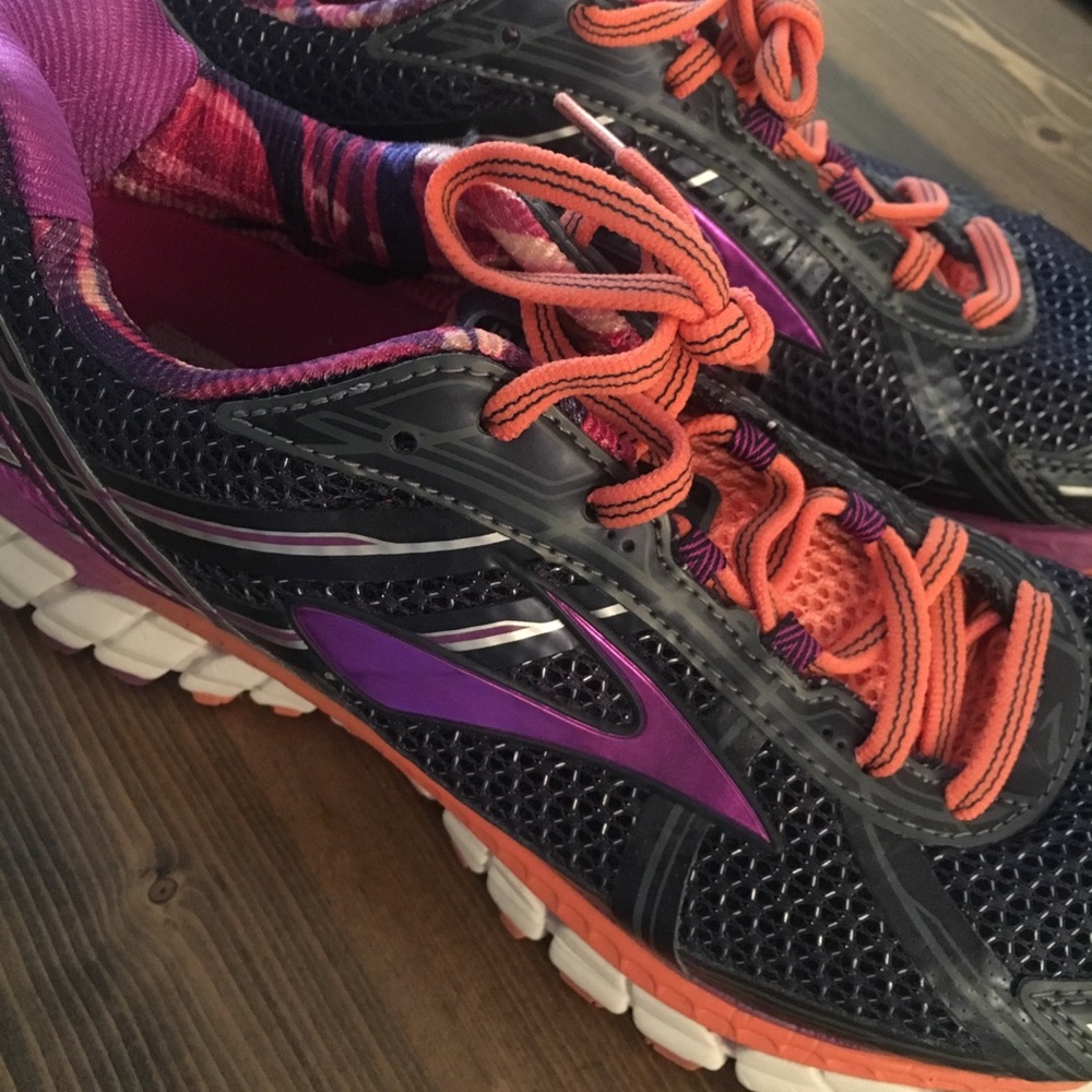 Brooks Adrenaline GTS 15